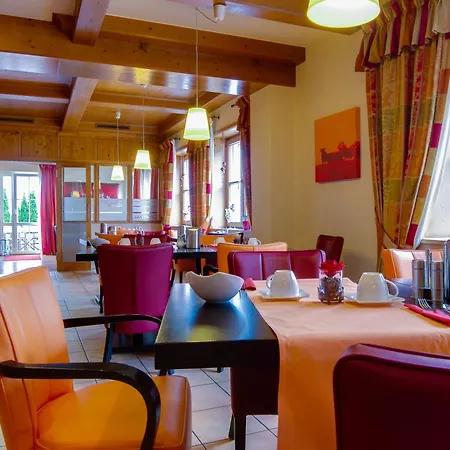 호텔 Central Hotel Friedrichshafen 3*