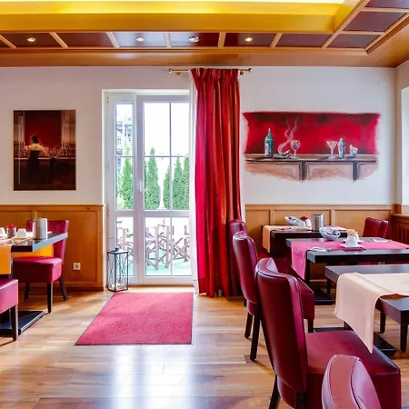 Central Hotel Friedrichshafen 3*