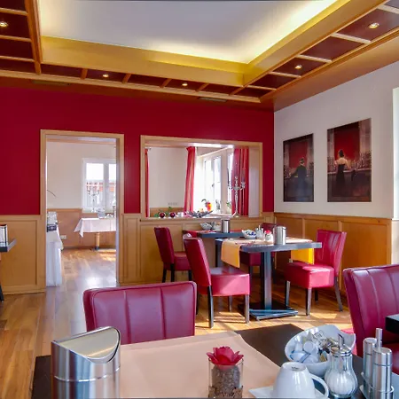 Central Hotel Friedrichshafen Hotel 3*