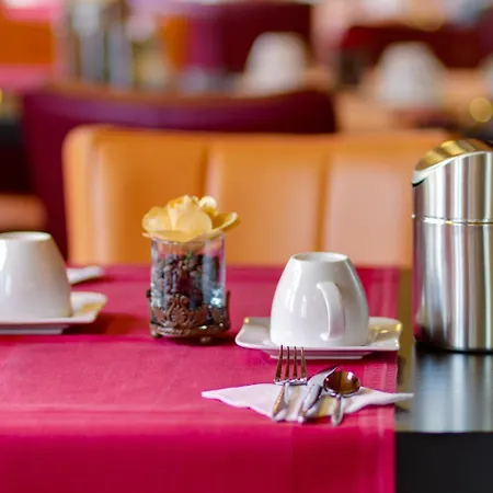 Central Hotel Friedrichshafen Hotel 3*