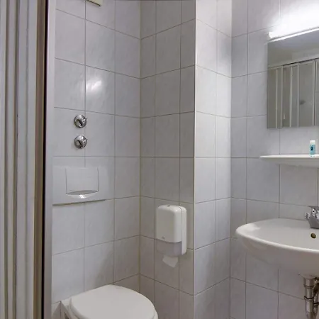 Hotel Central Hotel Friedrichshafen 3*